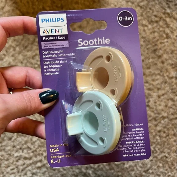 Philips Avent Newborn Gift Set - Natural Feeding w/ 2pk Soothie Pacifier - Picture 5 of 8